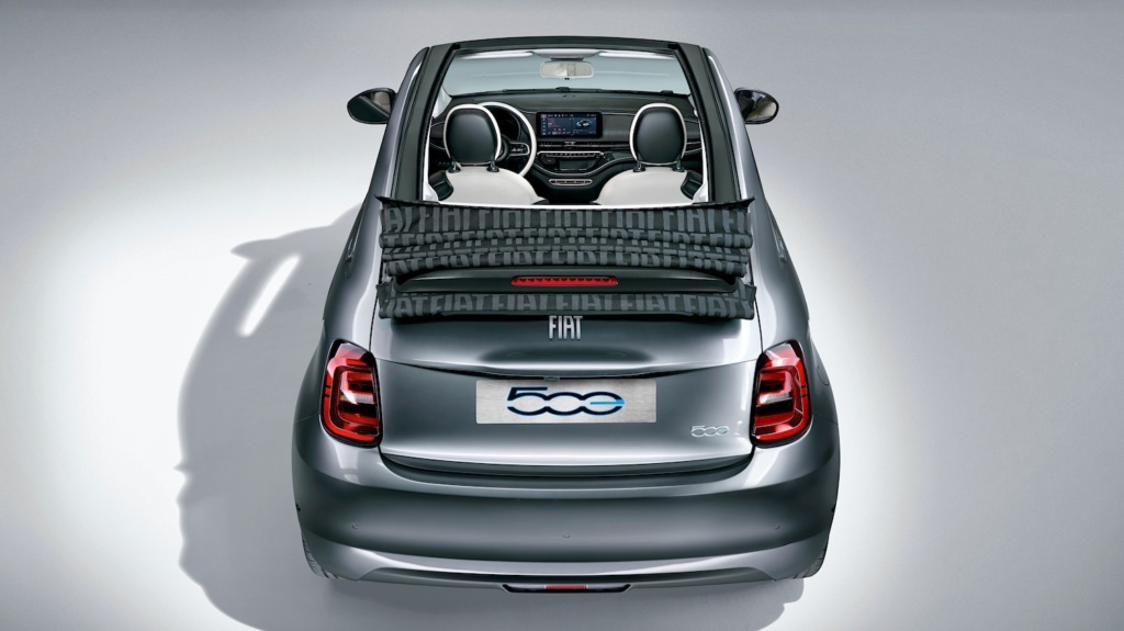 The All Electric Fiat 500e Bellissima Women S World Car Of The Year